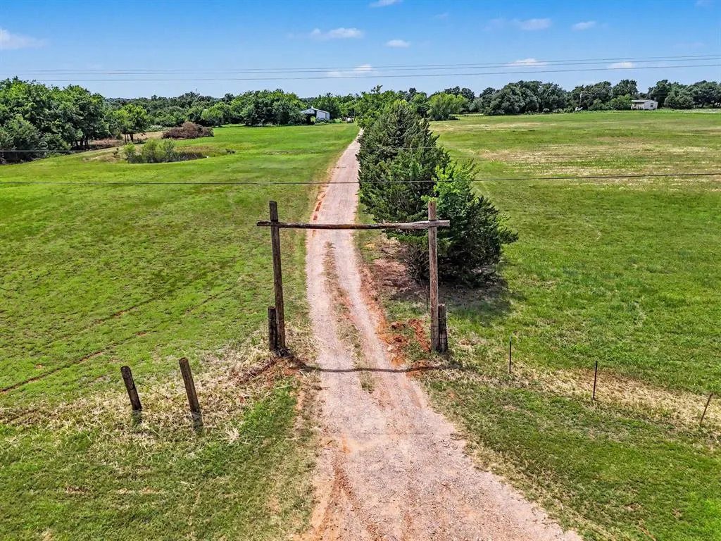 Photo 2 — 0003 S Anderson Road, Guthrie, OK 73044