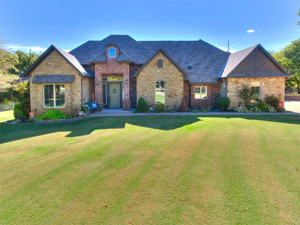 Front exterior — 2217 Crestwood Drive, Jones, OK 73049