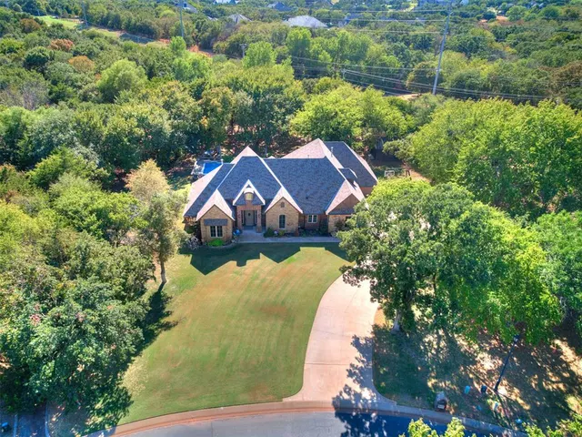 Photo 3 — 2217 Crestwood Drive, Jones, OK 73049