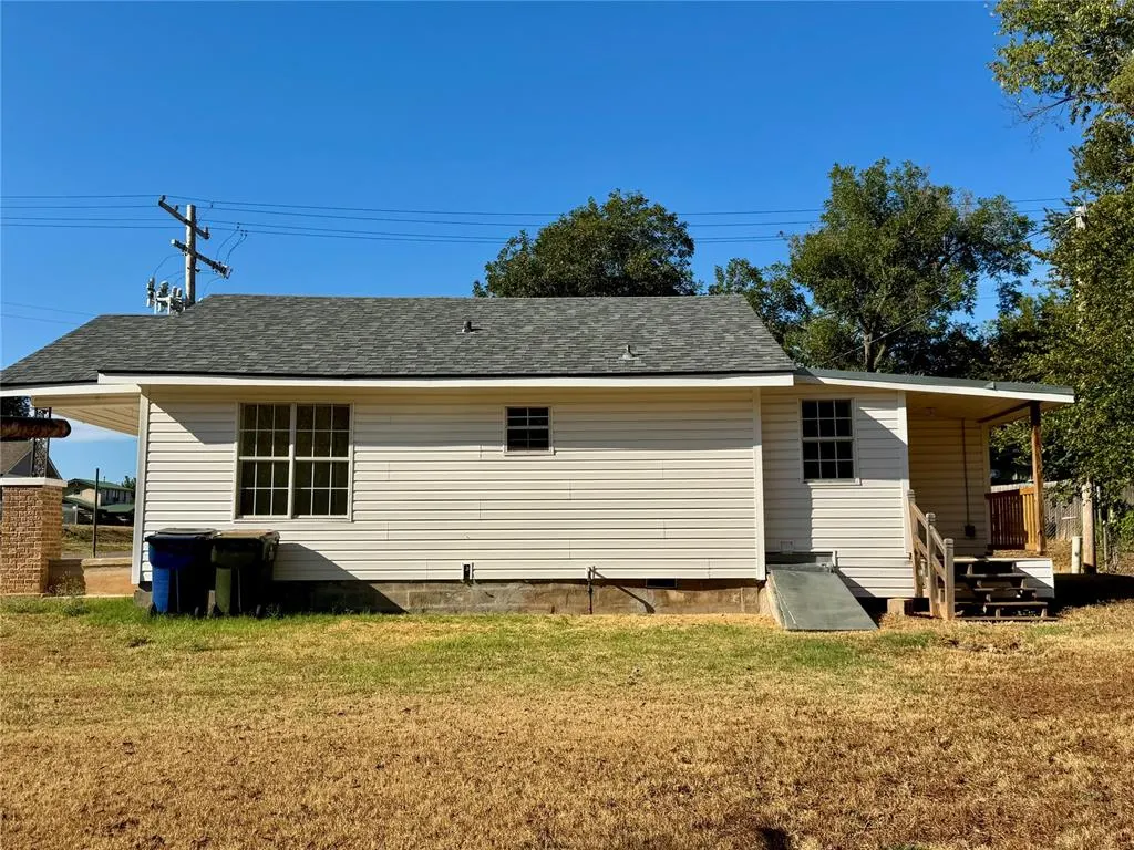 Photo 17 — 517 S 11th Street, Chickasha, OK 73018