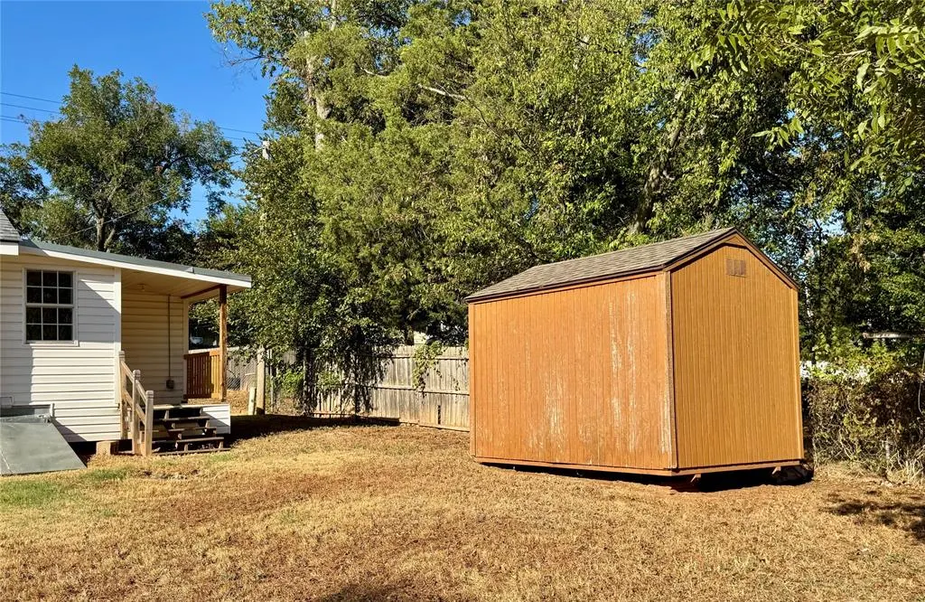Photo 18 — 517 S 11th Street, Chickasha, OK 73018