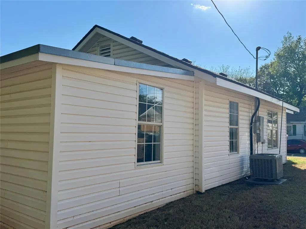 Photo 19 — 517 S 11th Street, Chickasha, OK 73018