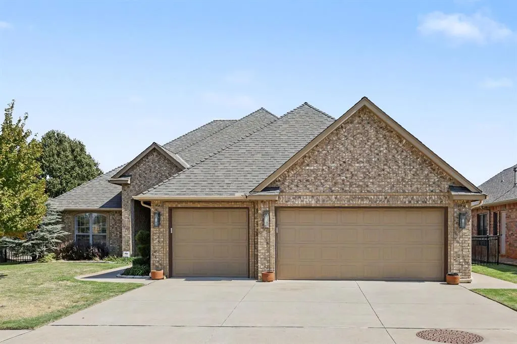 Front exterior — 11808 Sawgrass Road, Oklahoma City, OK 73162