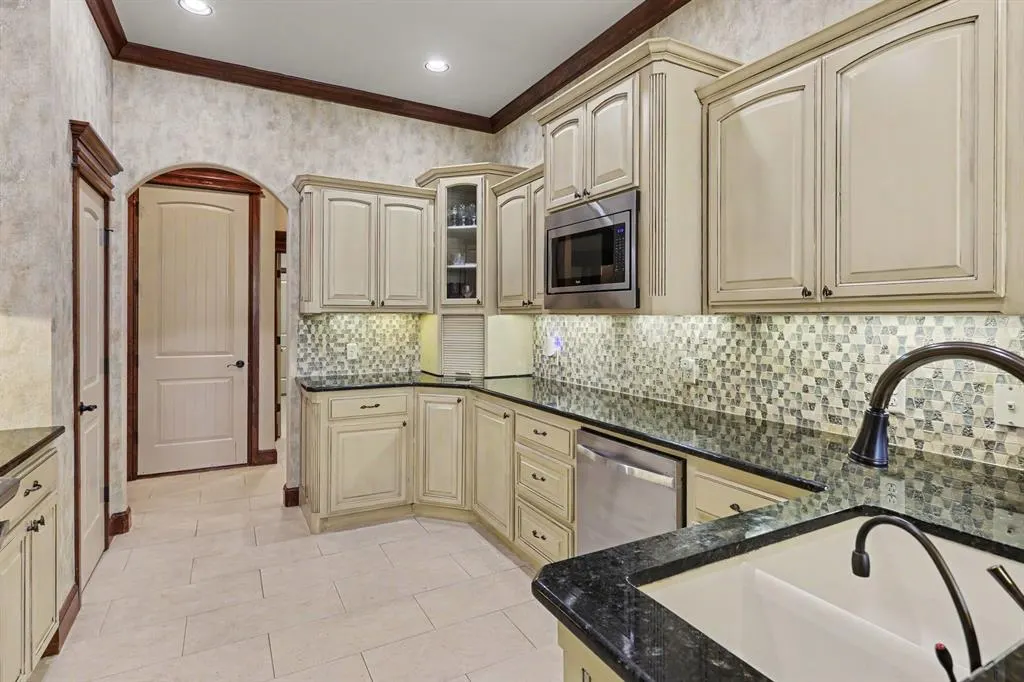 Photo 26 — 11808 Sawgrass Road, Oklahoma City, OK 73162