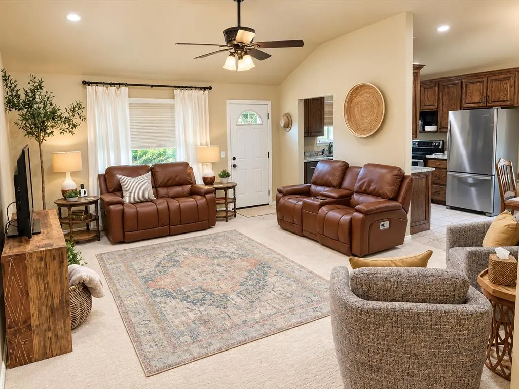 Photo 4 — 1751 Kelley Drive, Clinton, OK 73601