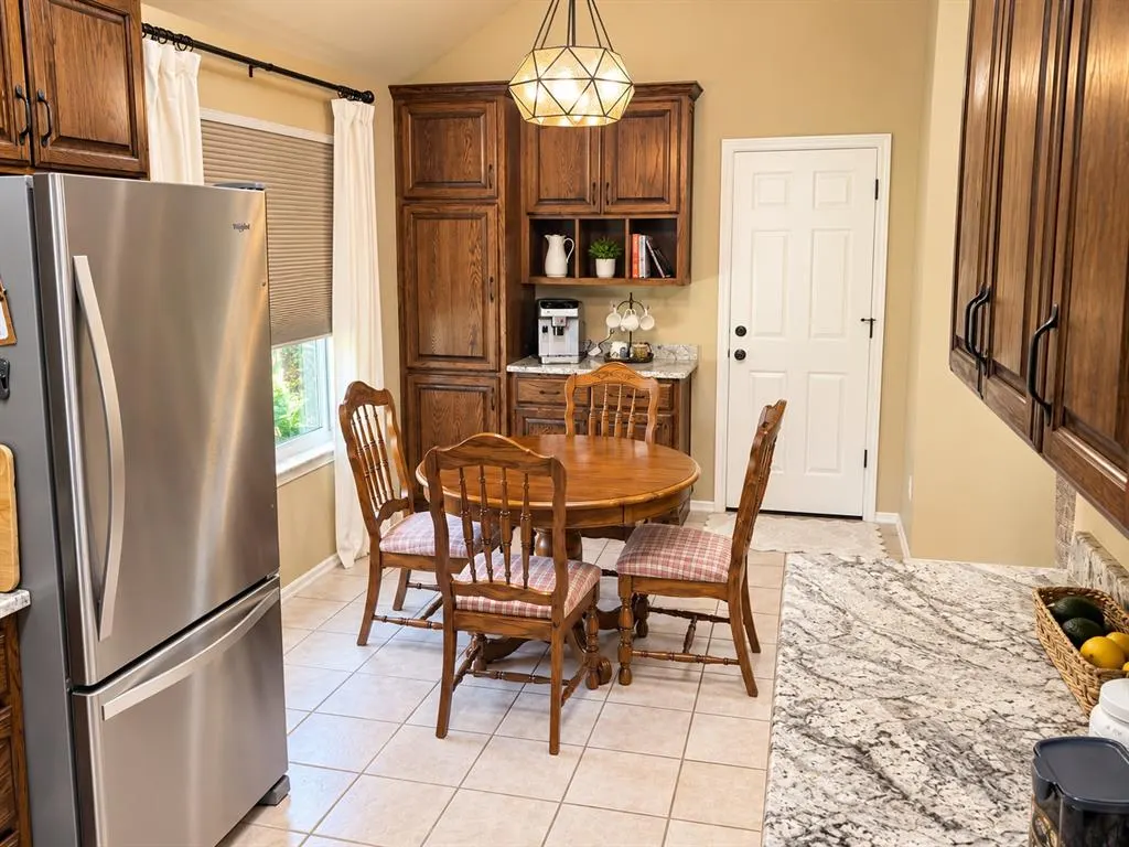 Photo 9 — 1751 Kelley Drive, Clinton, OK 73601