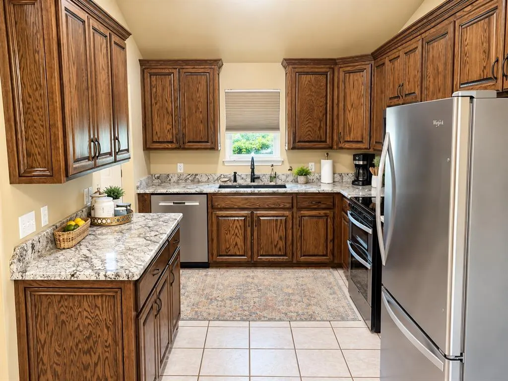 Photo 11 — 1751 Kelley Drive, Clinton, OK 73601