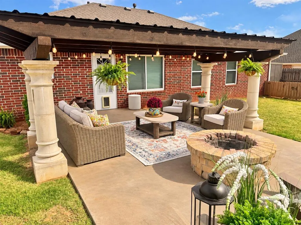 Photo 23 — 1751 Kelley Drive, Clinton, OK 73601