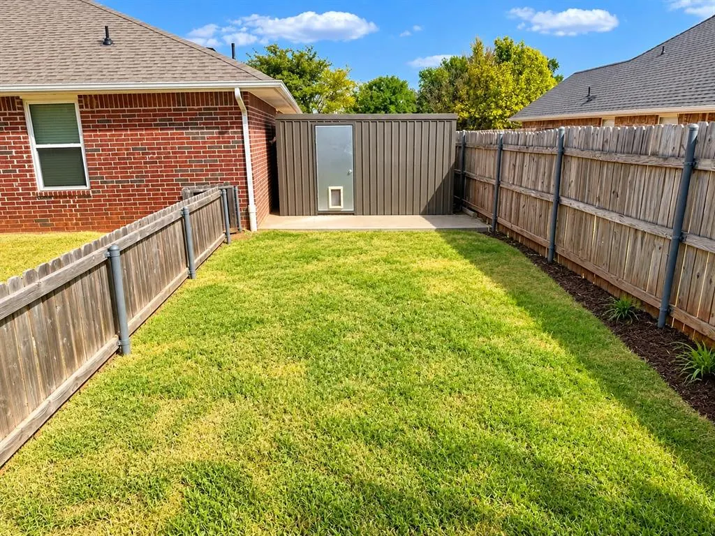 Photo 25 — 1751 Kelley Drive, Clinton, OK 73601