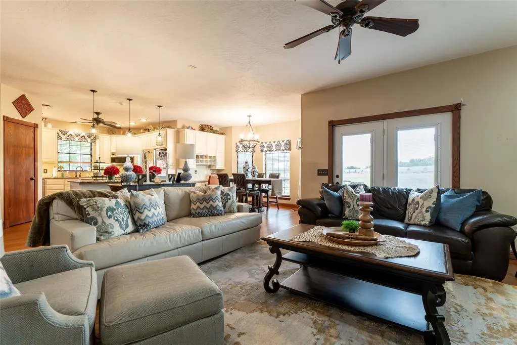Photo 6 — 107 Stratton Lane, Clinton, OK 73601