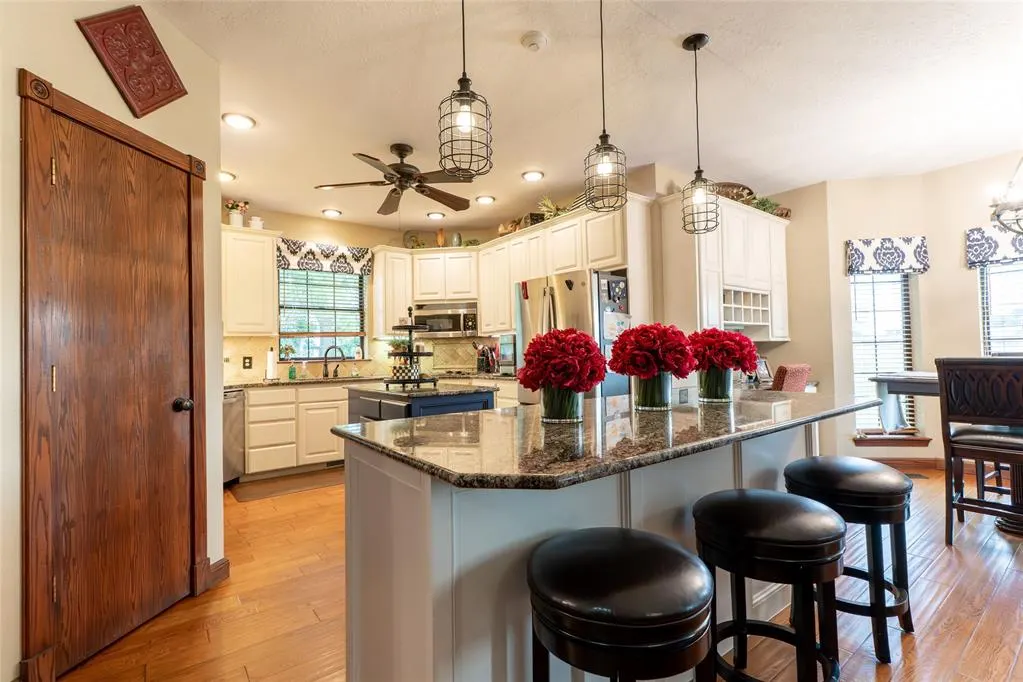 Photo 8 — 107 Stratton Lane, Clinton, OK 73601