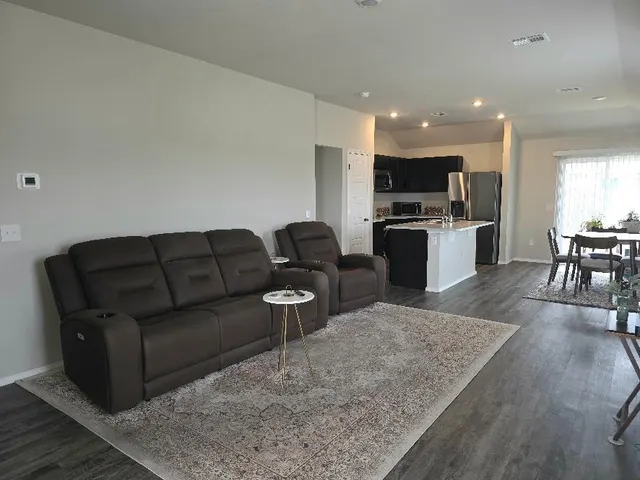 Photo 5 — 10344 NW 19th Street, Oklahoma City, OK 73127