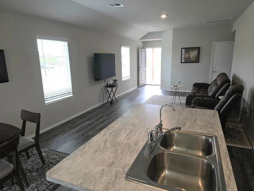 Photo 12 — 10344 NW 19th Street, Oklahoma City, OK 73127
