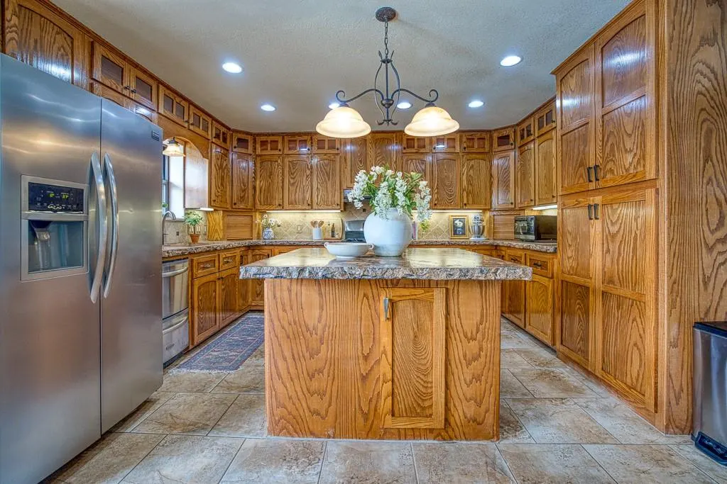 Photo 11 — 605 Hoehner Avenue, Okarche, OK 73762