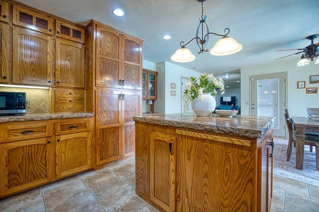 Photo 16 — 605 Hoehner Avenue, Okarche, OK 73762