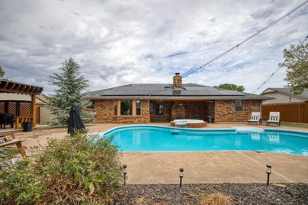 Photo 34 — 605 Hoehner Avenue, Okarche, OK 73762
