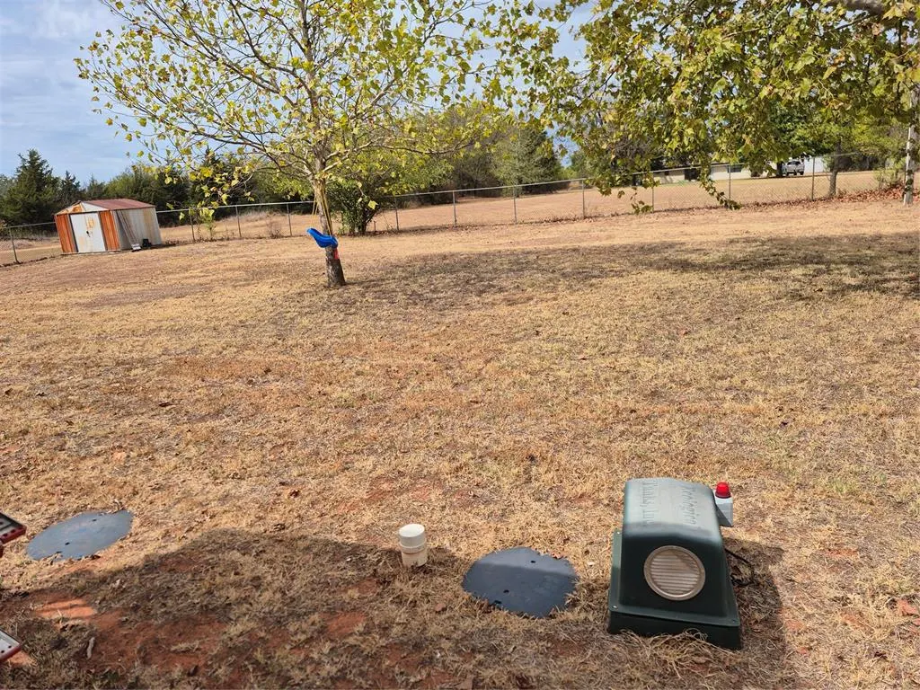 Photo 27 — 417 S Cemetery Road, Tuttle, OK 73089