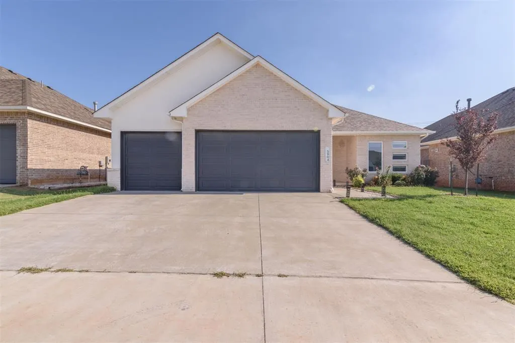 Photo 3 — 5904 NW 158th Street, Edmond, OK 73013