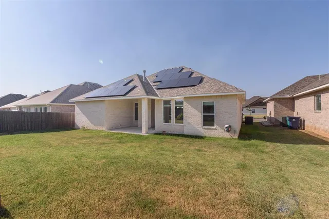 Photo 4 — 5904 NW 158th Street, Edmond, OK 73013