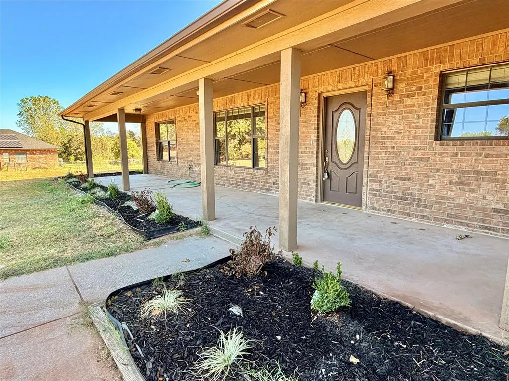 Photo 3 — 13440 Hedy Avenue, Newalla, OK 74857