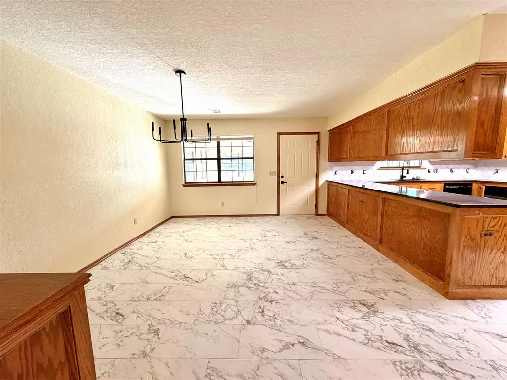 Photo 8 — 13440 Hedy Avenue, Newalla, OK 74857