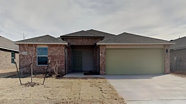 Photo 2 — 4312 Colt Drive, Mustang, OK 73064