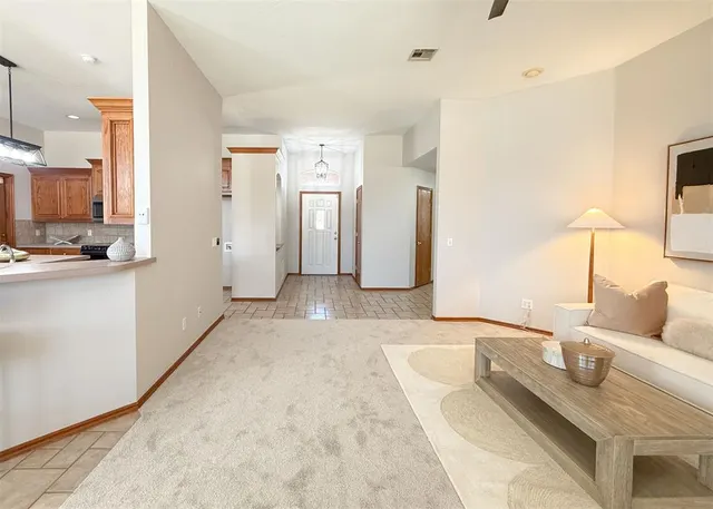 Photo 3 — 18212 Willow Oak Lane, Edmond, OK 73012