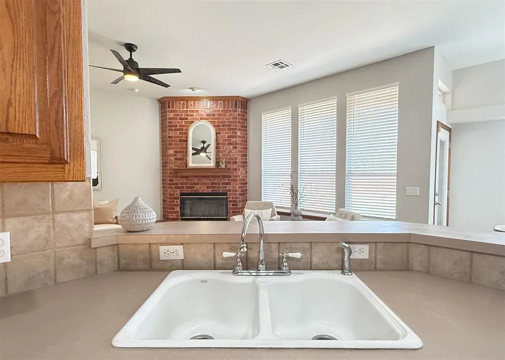 Photo 11 — 18212 Willow Oak Lane, Edmond, OK 73012