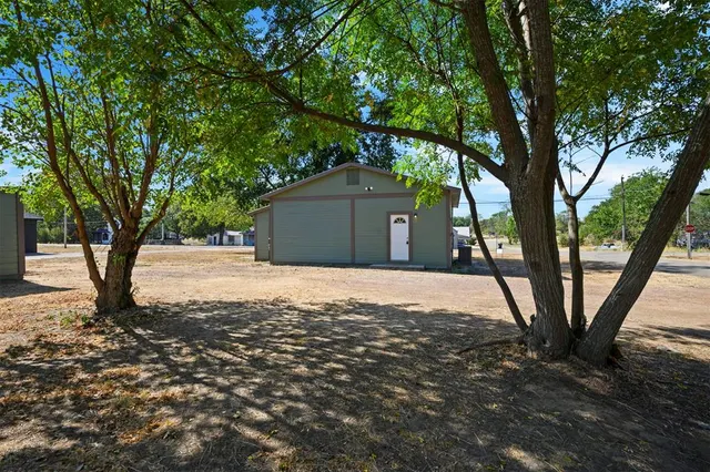 Photo 7 — 211 W Boston Avenue, Fort Towson, OK 74735