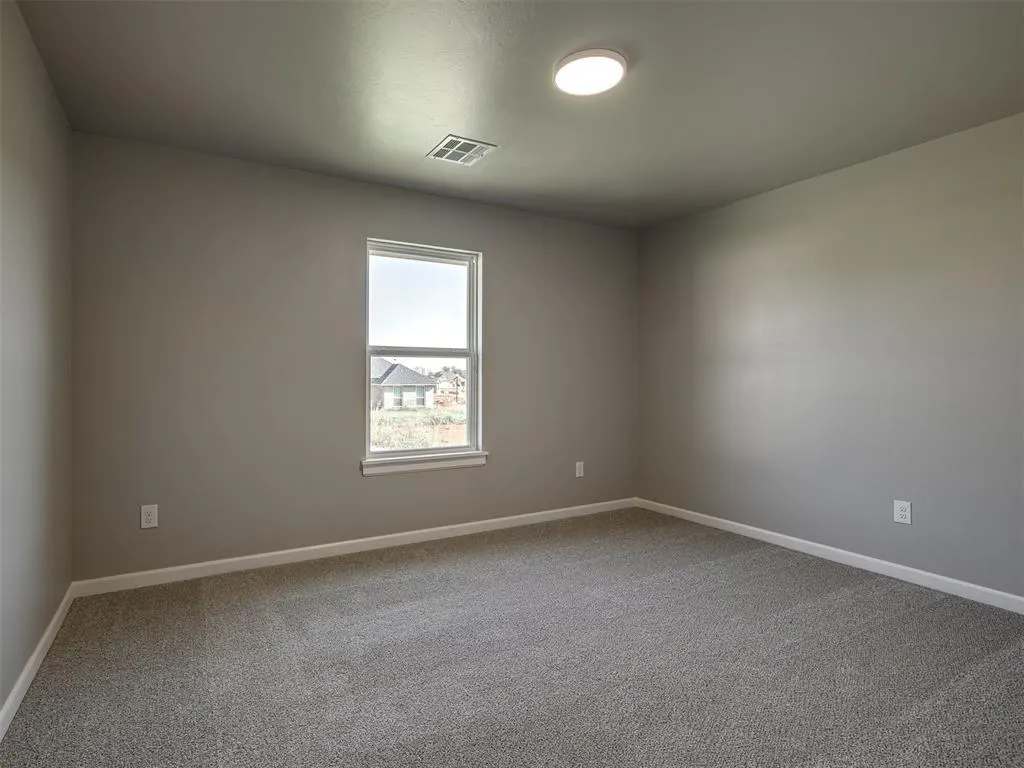 Photo 24 — 11917 Rockbed Drive, Yukon, OK 73099