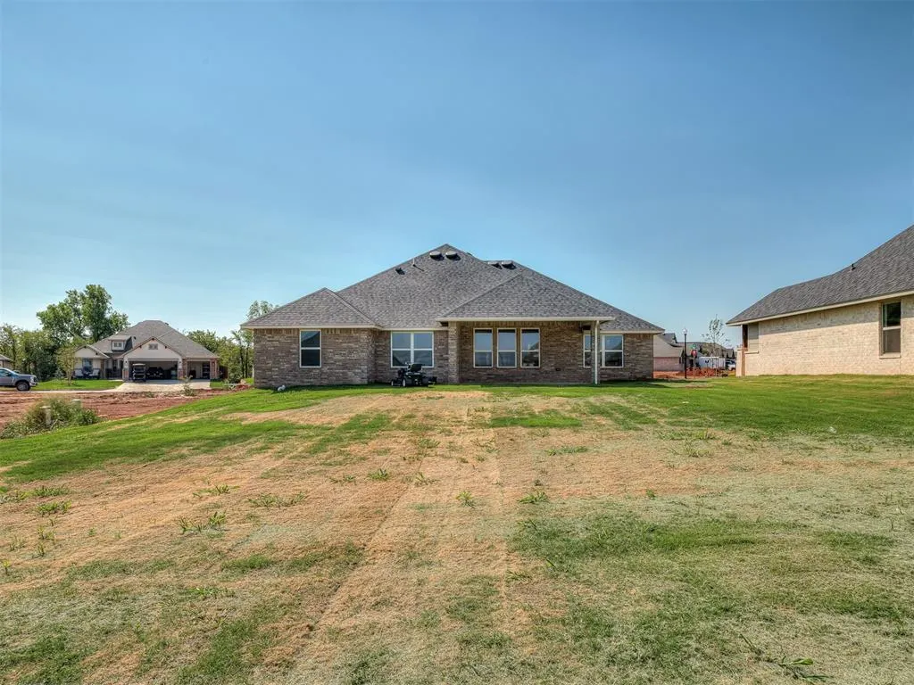 Photo 38 — 11917 Rockbed Drive, Yukon, OK 73099
