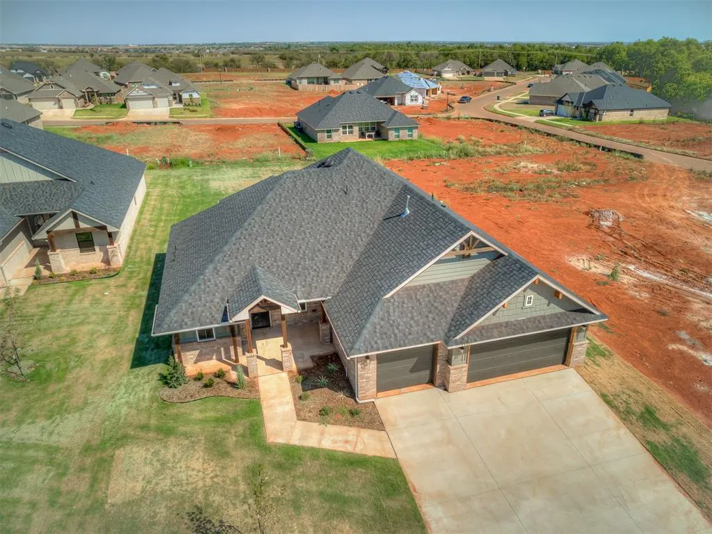 Photo 41 — 11917 Rockbed Drive, Yukon, OK 73099