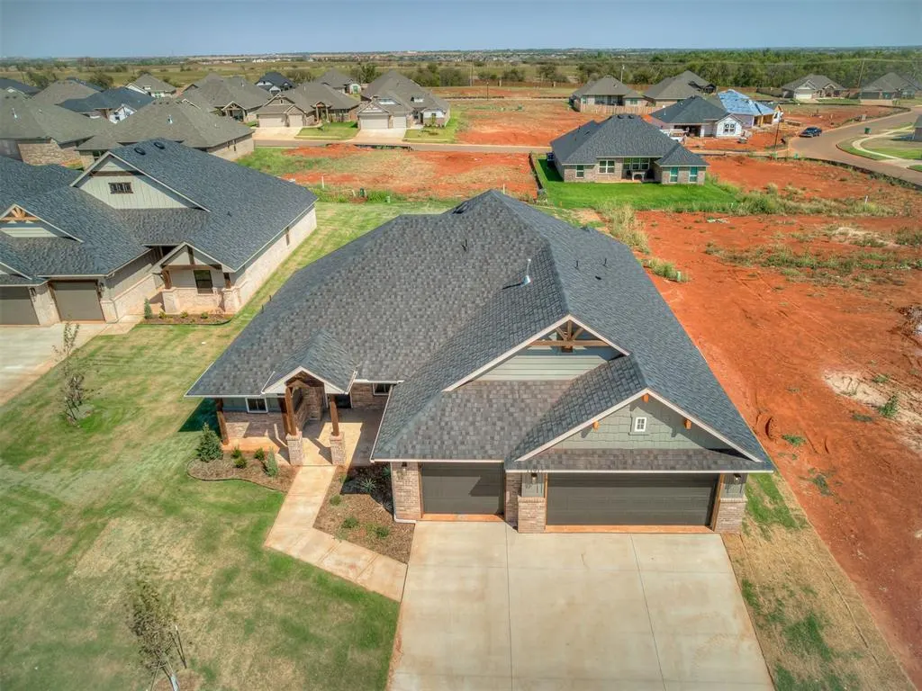 Photo 42 — 11917 Rockbed Drive, Yukon, OK 73099