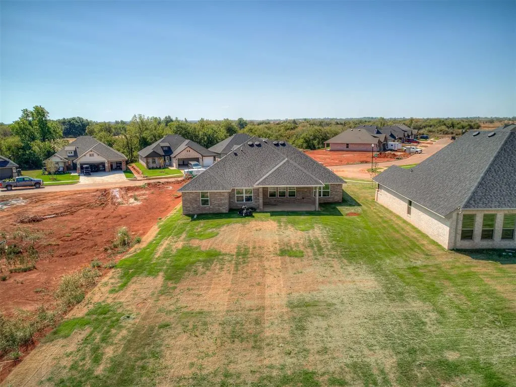 Photo 44 — 11917 Rockbed Drive, Yukon, OK 73099