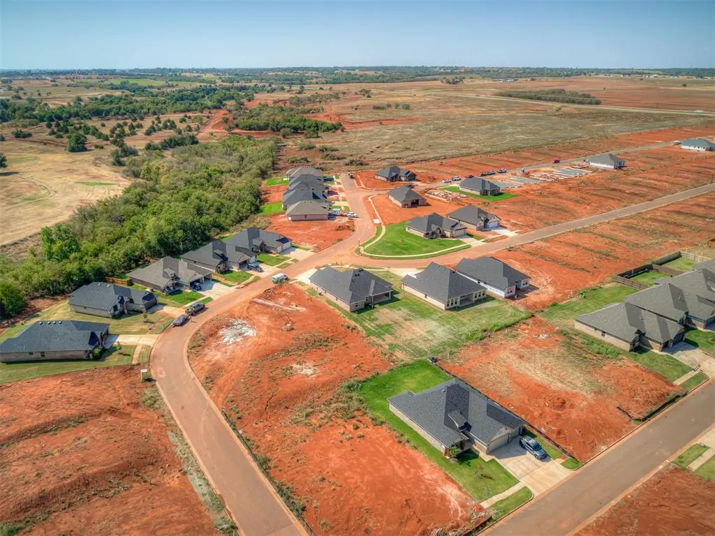 Photo 45 — 11917 Rockbed Drive, Yukon, OK 73099