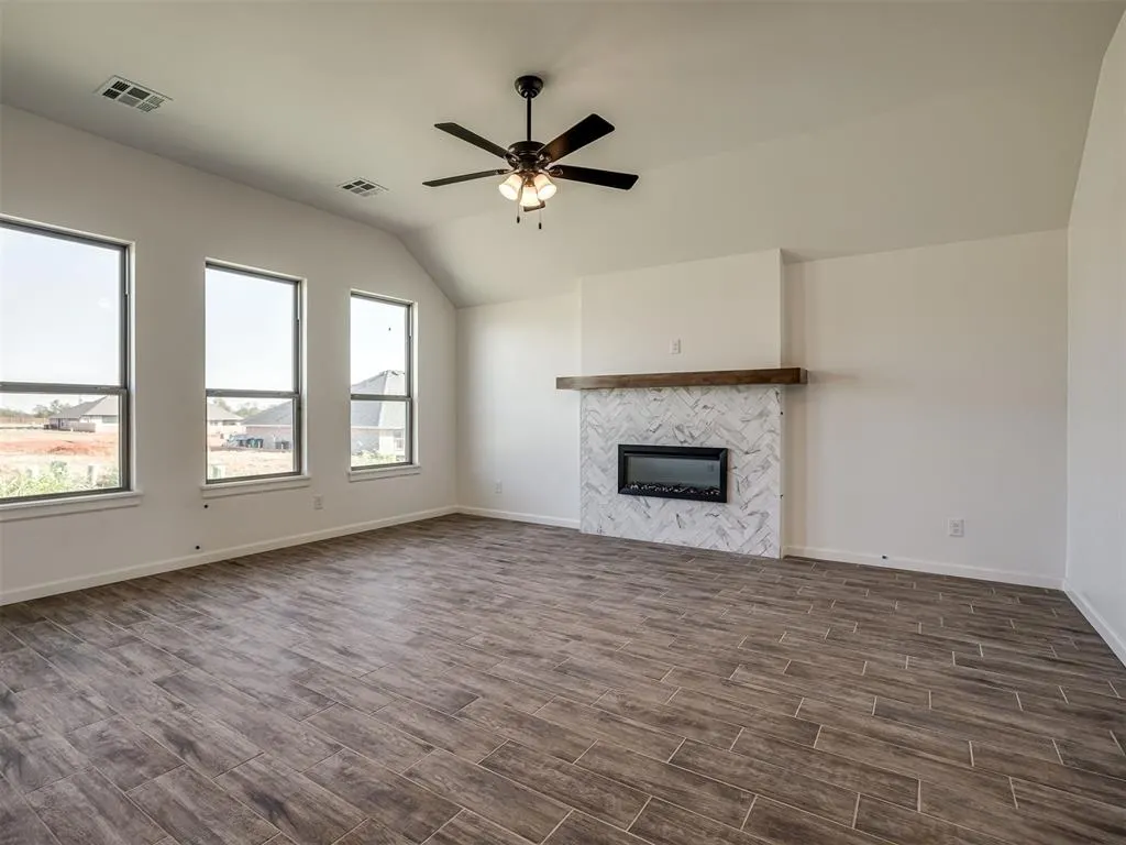 Photo 13 — 11813 NW 119th Street, Yukon, OK 73099
