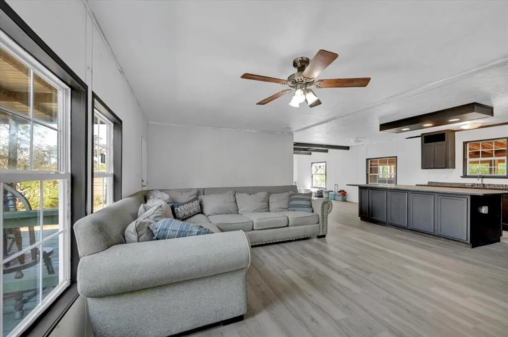 Photo 12 — 827 N Graham Road, Stroud, OK 74079