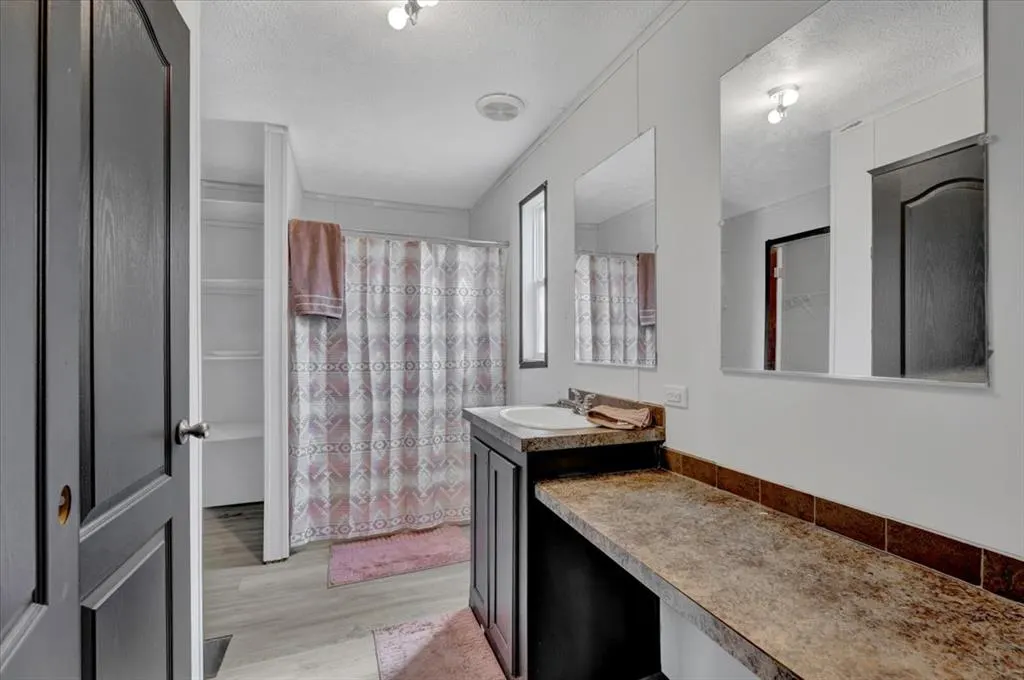 Photo 18 — 827 N Graham Road, Stroud, OK 74079