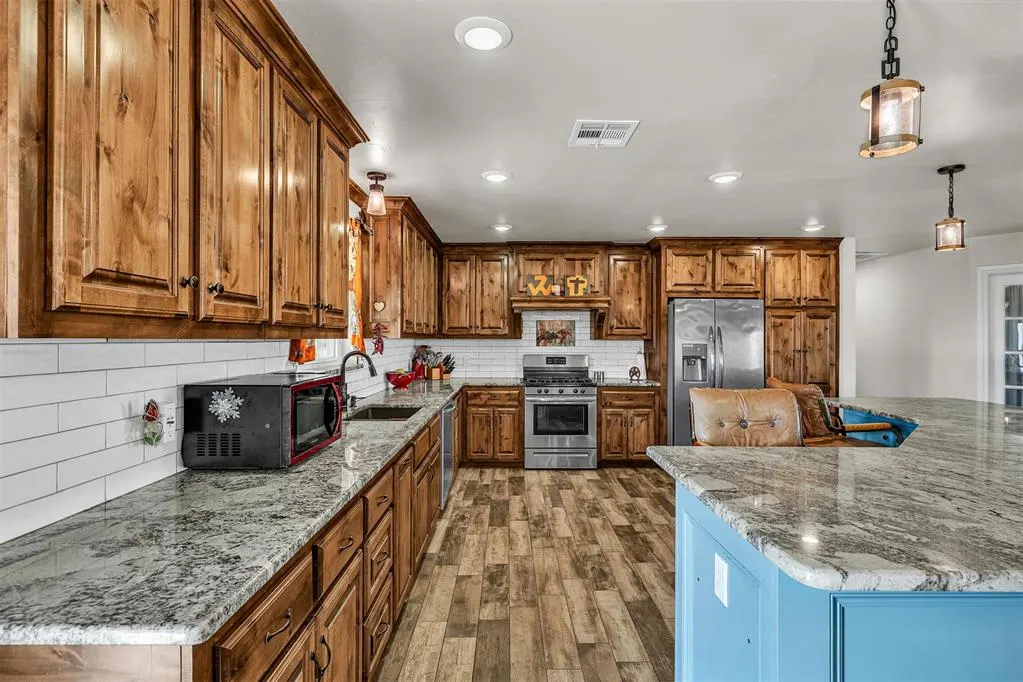 Photo 14 — 18850 SW 44th Street, El Reno, OK 73036
