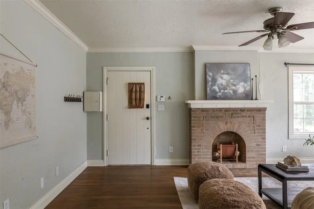 Photo 2 — 1925 NW 38th Street, Oklahoma City, OK 73118