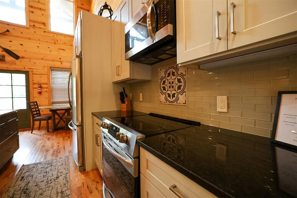 Photo 11 — 7 Mossy Oak Trail, Broken Bow, OK 74728