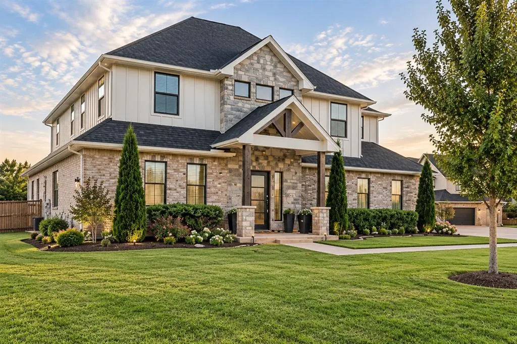 Photo 2 — 22297 Forester Lane, Edmond, OK 73025