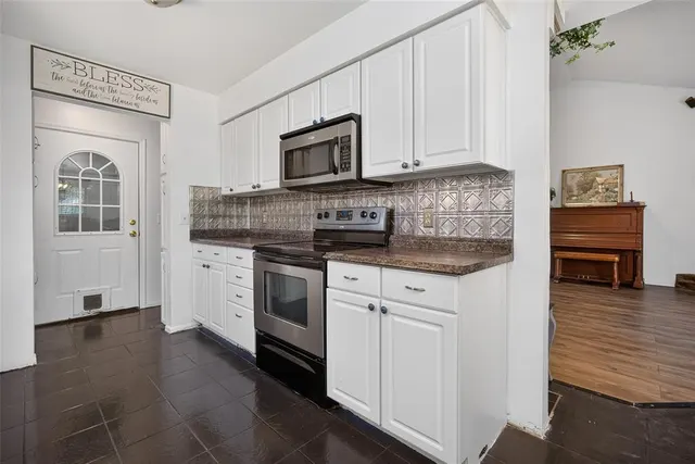 Photo 7 — 8909 NW 80th Street, Oklahoma City, OK 73132