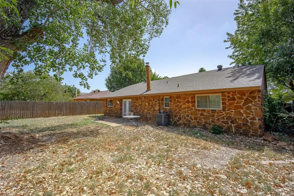 Photo 17 — 8909 NW 80th Street, Oklahoma City, OK 73132