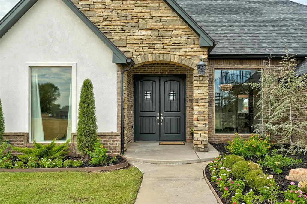Photo 7 — 311 Scissortail Lane, Tuttle, OK 73089