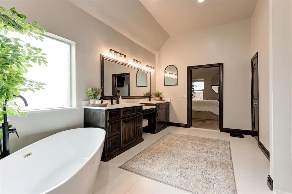 Photo 17 — 311 Scissortail Lane, Tuttle, OK 73089