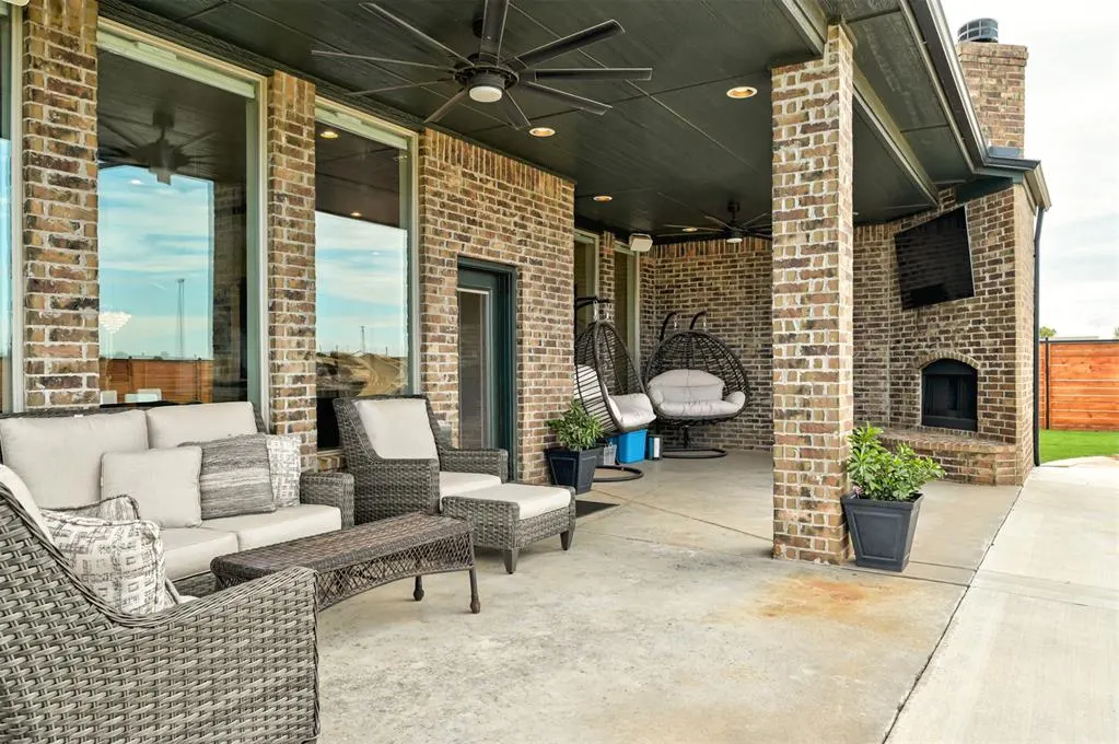 Photo 32 — 311 Scissortail Lane, Tuttle, OK 73089