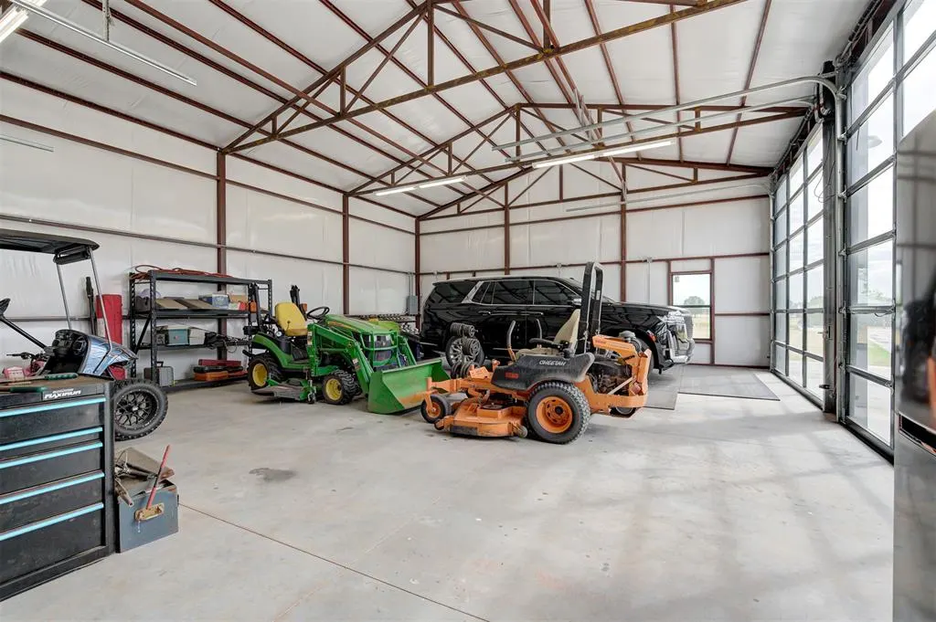 Photo 38 — 311 Scissortail Lane, Tuttle, OK 73089