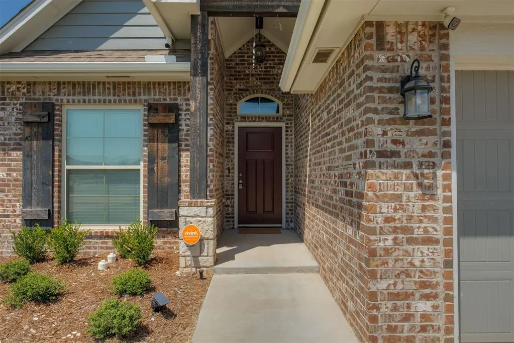 Photo 2 — 3812 Presidio Circle, Norman, OK 73072