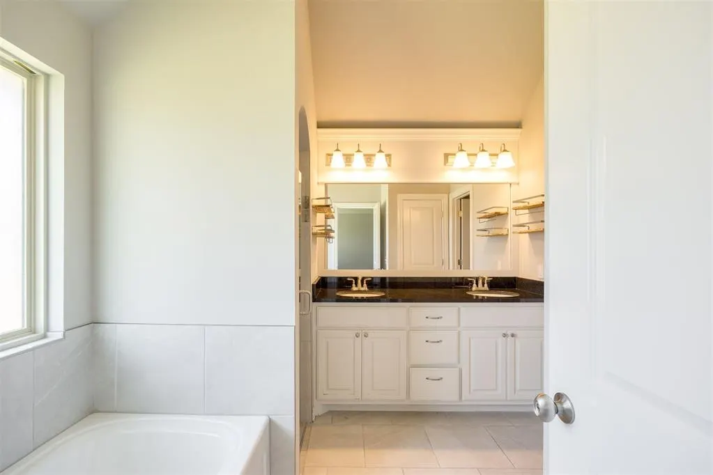 Photo 16 — 3812 Presidio Circle, Norman, OK 73072